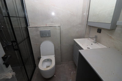 Interior 5