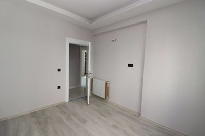 Interior 5