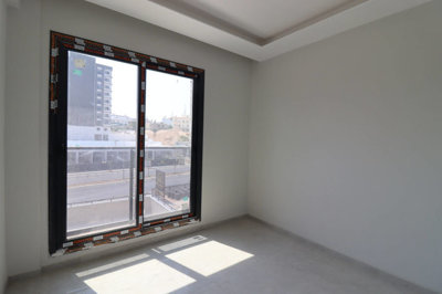 Interior 5