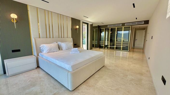 Image No.28-5 Bed House/Villa for sale