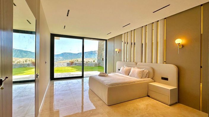Image No.32-5 Bed House/Villa for sale