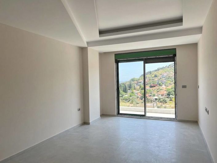 Image No.10-2 Bed Apartment for sale