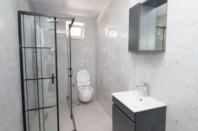 Interior 13