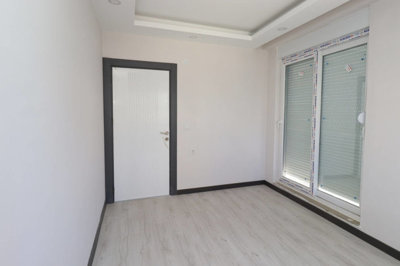Interior 5