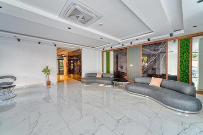 Exterior 13