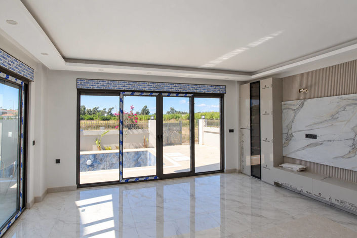 Image No.15-5 Bed House/Villa for sale