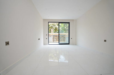 Interior 3