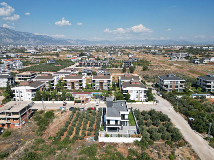 Image No.11-4 Bed House/Villa for sale