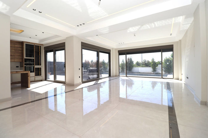 Image No.20-4 Bed House/Villa for sale