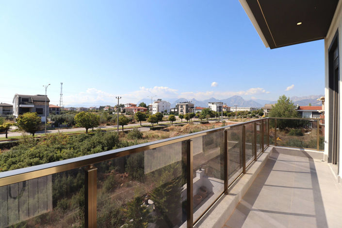 Image No.42-4 Bed House/Villa for sale