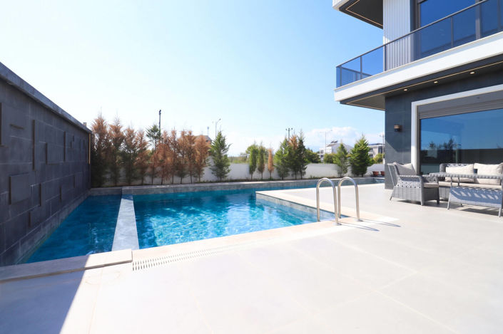 Image No.6-4 Bed House/Villa for sale