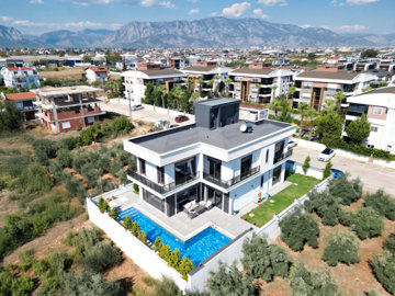 Exterior 9