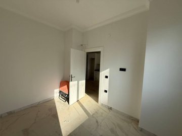 Interior 5