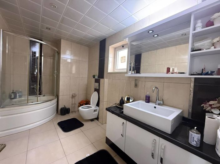 Image No.26-4 Bed House/Villa for sale