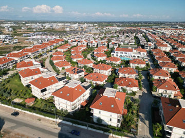 Exterior 10