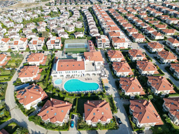 Exterior 9