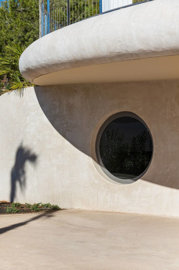 Exterior 3