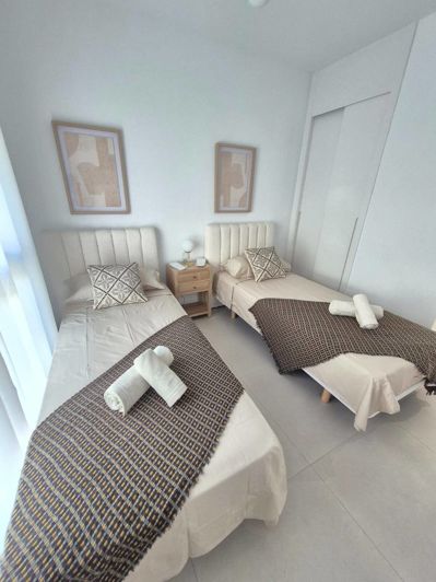 Image No.12-3 Bed Apartment for sale