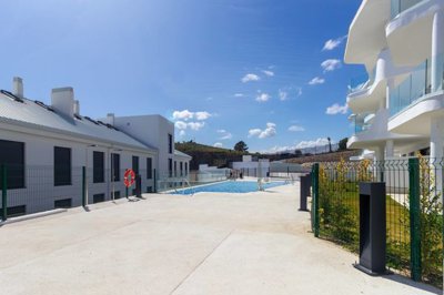 Exterior 5