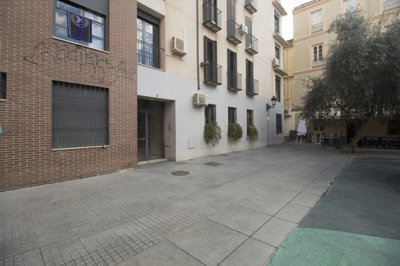 Exterior 1