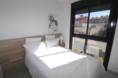 Interior 8