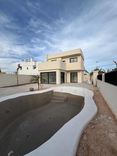 Image No.7-3 Bed House/Villa for sale