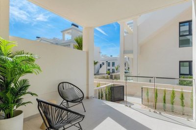 Exterior 10