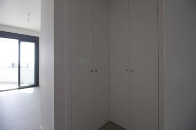 Interior 6