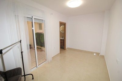 Interior 7