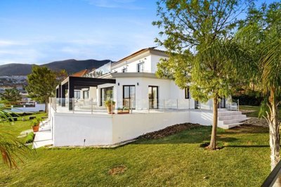 Exterior 8