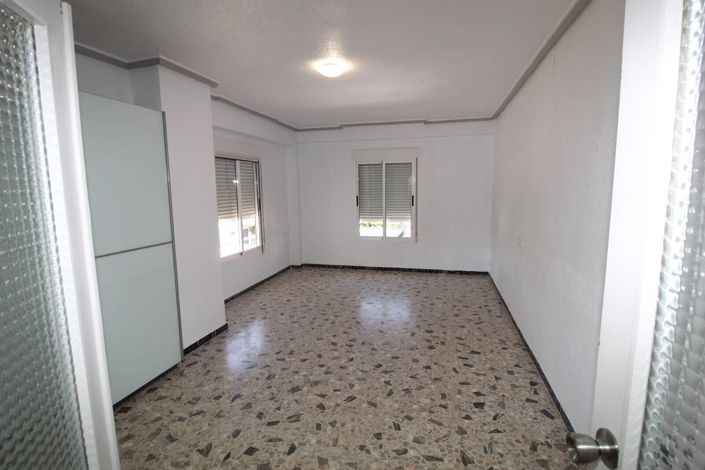 Image No.25-6 Bed House/Villa for sale