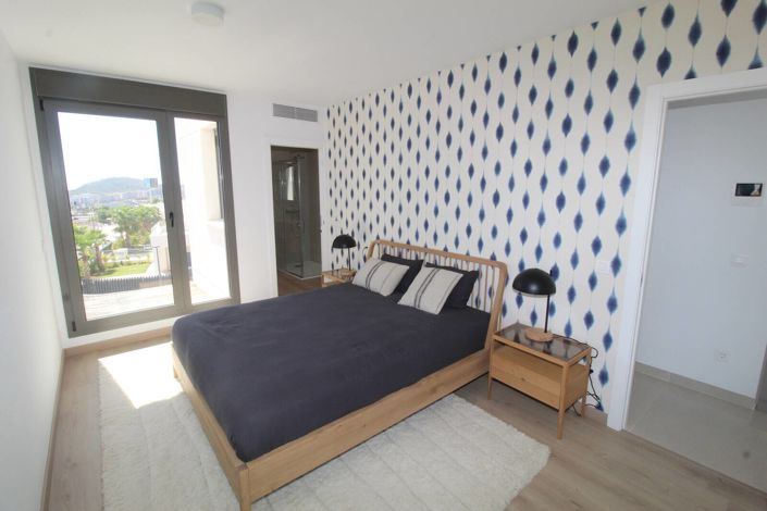 Image No.11-4 Bed House/Villa for sale