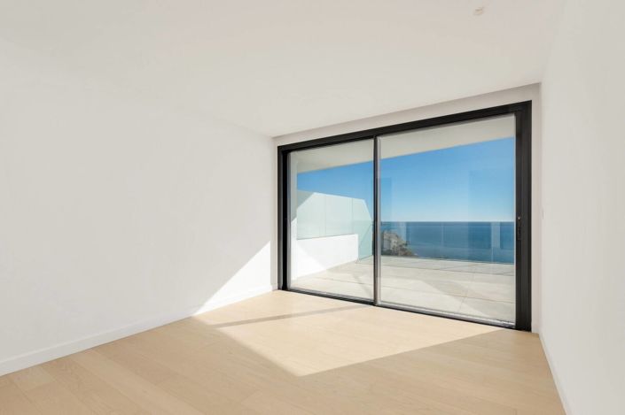 Image No.32-3 Bed Apartment for sale