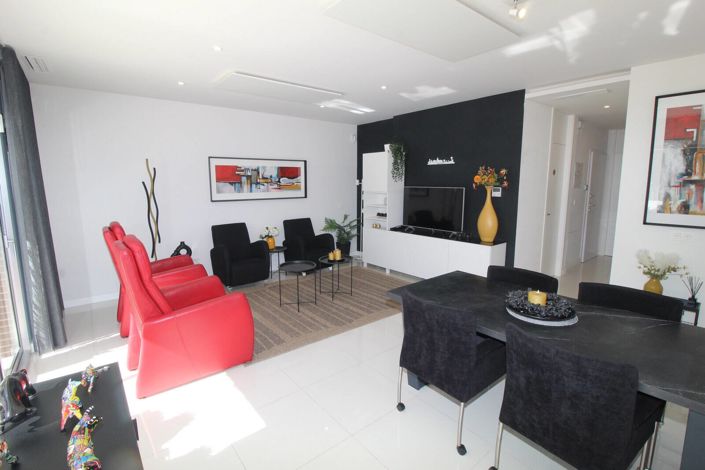 Image No.19-3 Bed Apartment for sale