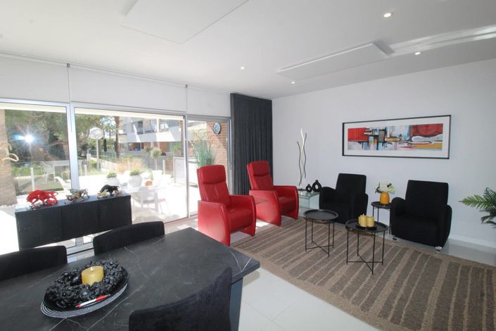 Image No.20-3 Bed Apartment for sale