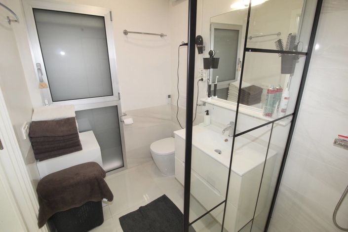 Image No.35-3 Bed Apartment for sale