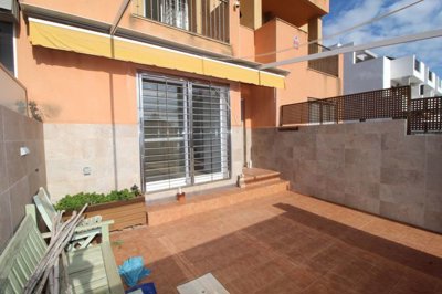Exterior 3