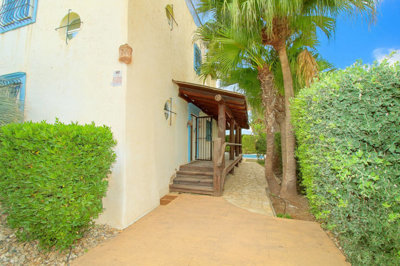 Exterior 2