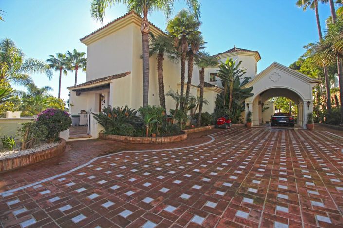 Image No.25-House/Villa for sale