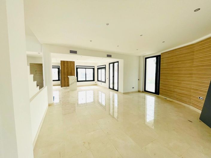 Image No.37-5 Bed House/Villa for sale