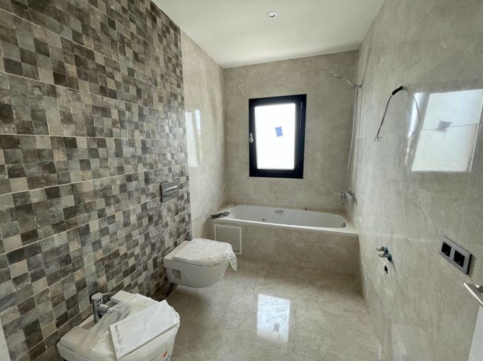 Image No.39-5 Bed House/Villa for sale