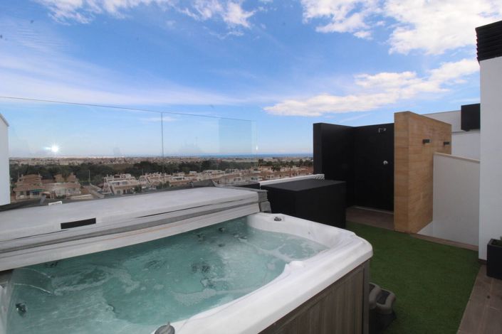 Image No.10-3 Bed Apartment for sale
