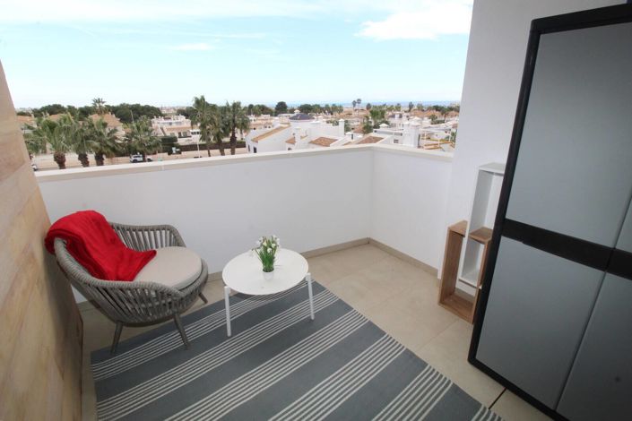 Image No.7-3 Bed Apartment for sale