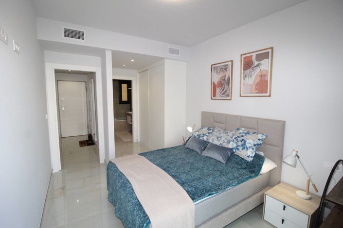 Image No.15-3 Bed Apartment for sale