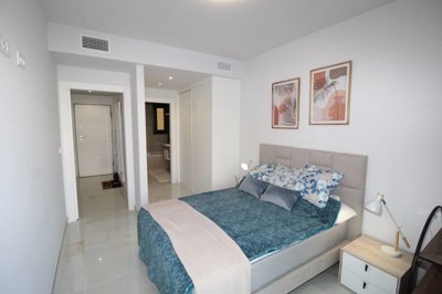 Interior 6