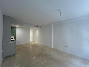 Interior 7