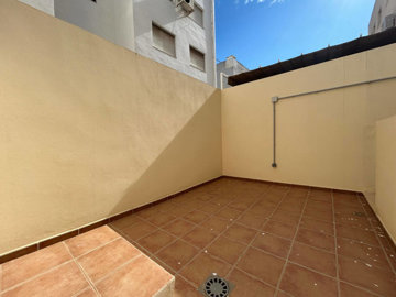 Exterior 3