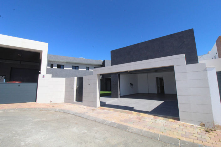 Image No.16-5 Bed House/Villa for sale