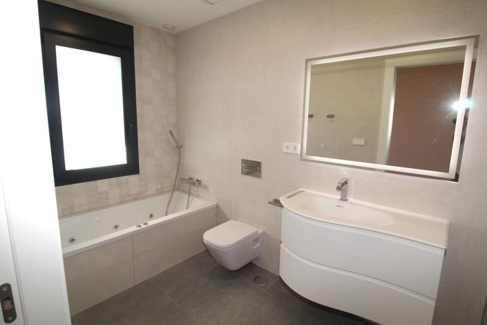 Image No.42-5 Bed House/Villa for sale