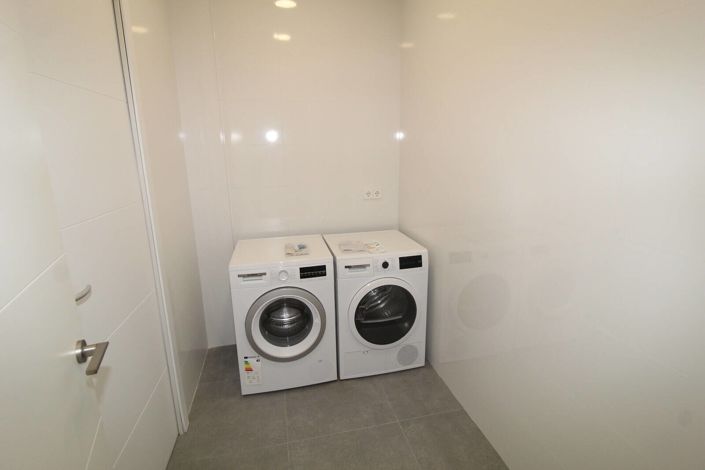 Image No.44-5 Bed House/Villa for sale